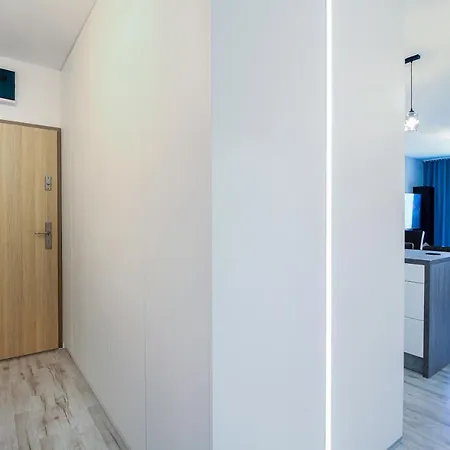 Apartament Z Ogrodkiem I Miejscem Parkingowym 아파트 *